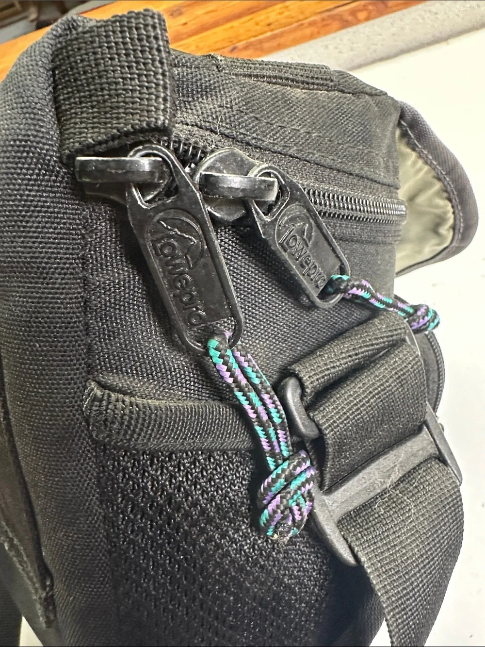 Lowepro nova mini